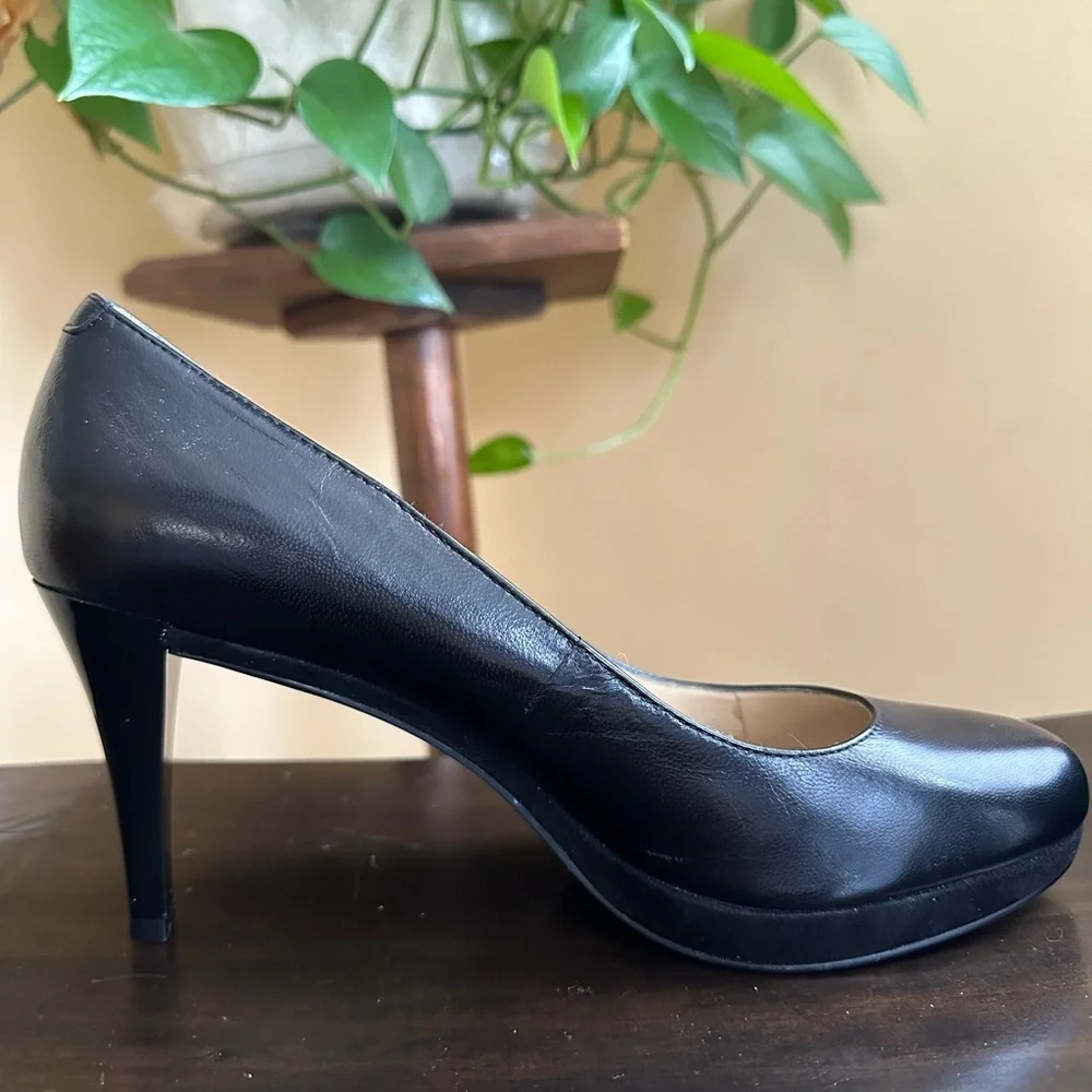Nine West Classic Black Leather Pumps Women’s Size 8M - Picture 7 of 11